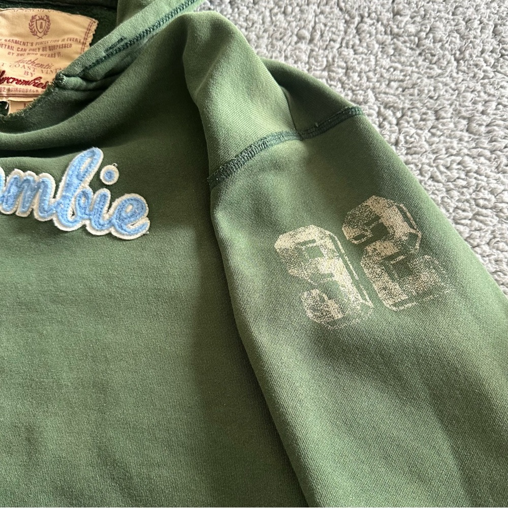 Vintage Abercrombie & Fitch Green Hoodie - Picture 4 of 4
